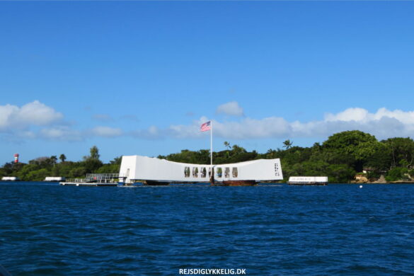 Besøg Pearl Harbor i Hawaii - USS Arizona Memorial - Rejs Dig Lykkelig