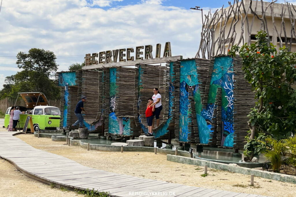 Tulum-skiltet - Rejs Dig Lykkelig